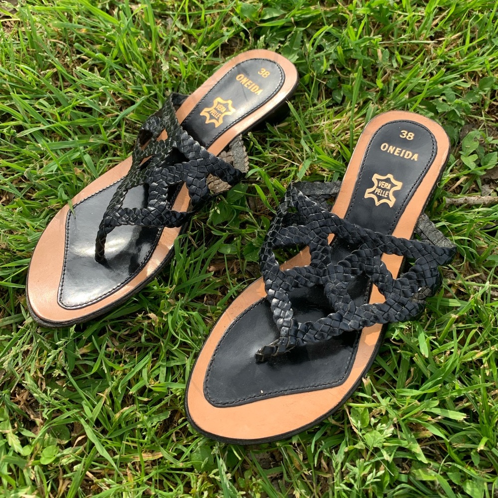 Vera Pelle Oneida Black Slip on Sandals